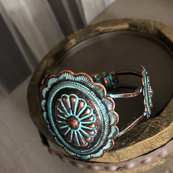 Turquoise & Bronze Cuff - Worn Once! - Picture 3 of 8